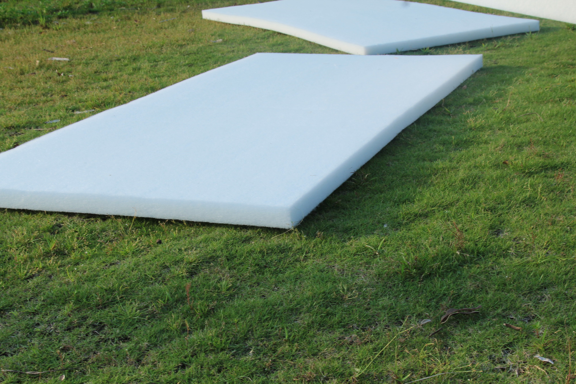 關(guān)于吸音棉結(jié)構(gòu)、優(yōu)勢、用途的簡要介紹